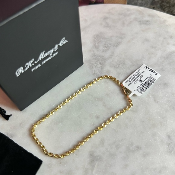 14K Gold Twist Rope Bracelet - Picture 3 of 6